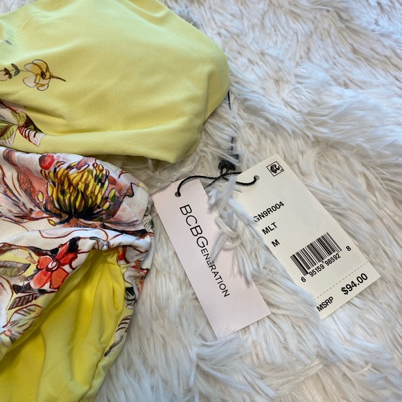 Super cute Yellow - say hello in this Floral SWIMSUIT 👙💜 one piece 🤩 - Picture 8 of 10